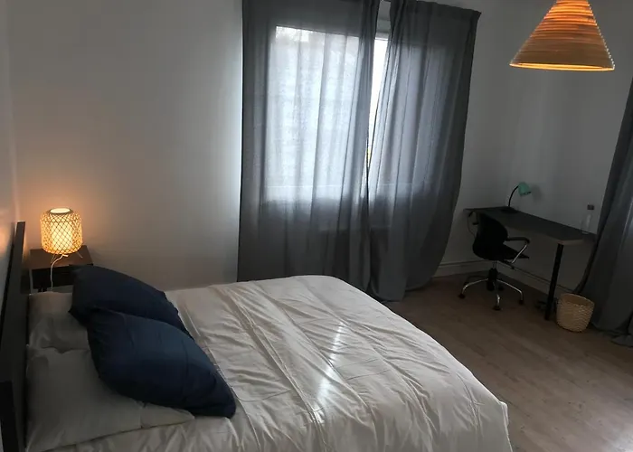 Maison Confortable Et Calme/5 Chambres & 6 Sdb